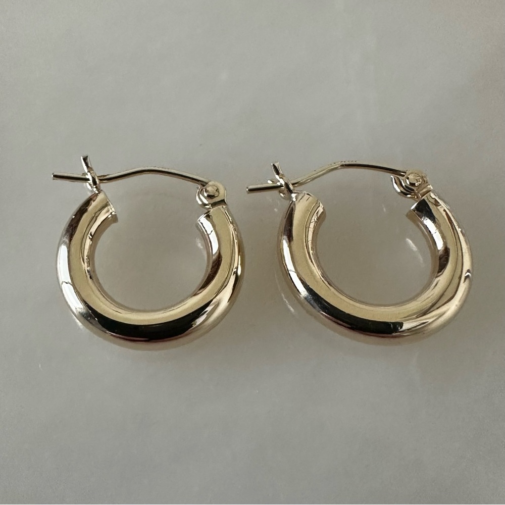 Glossy Solid 10k Gold Mini Hoop Earrings